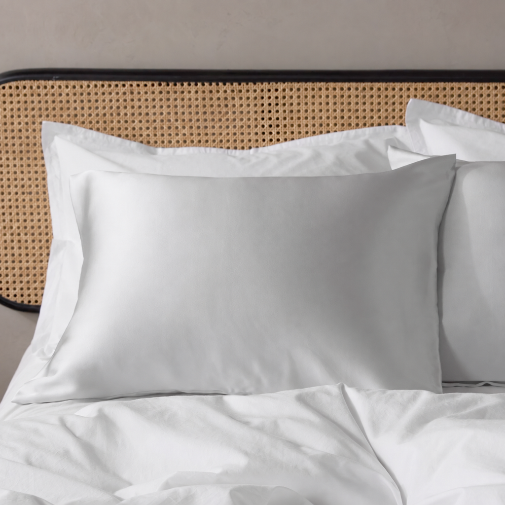 LOGO Mulberry Silk Pillow Case